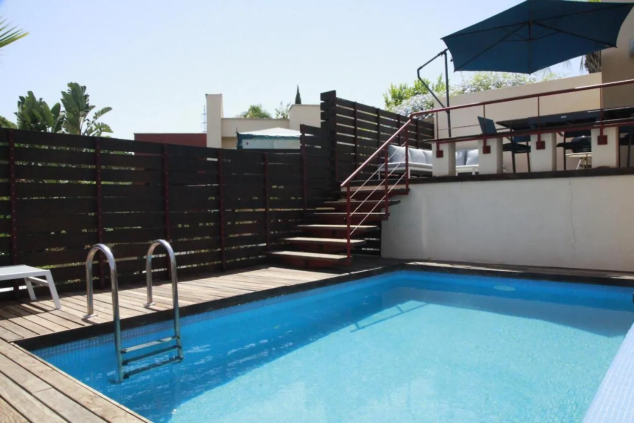 Private Pool Luxurious Villa In Benahavis location