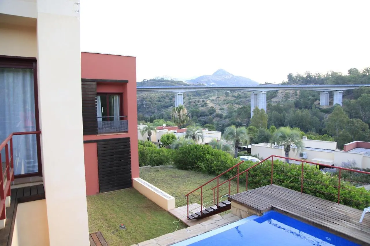 Private Pool Luxurious Villa In Benahavis Estepona