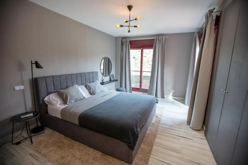 Private Pool Luxurious Villa In Benahavis Estepona