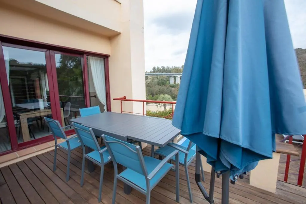 Private Pool Luxurious Villa With Mountain Views エステポナ